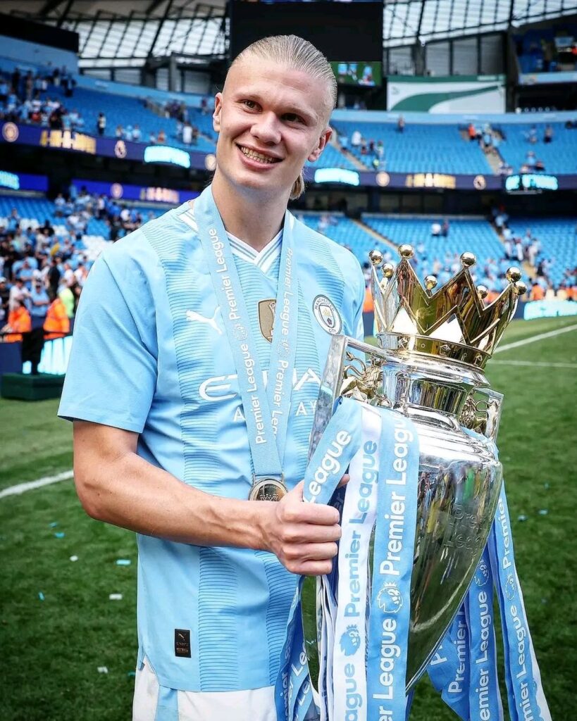 17668467865442010387944405359336-819x1024 Ballon d’Or 2026: Quem Está na Corrida pelo Maior Prémio Individual do Futebol Mundial?