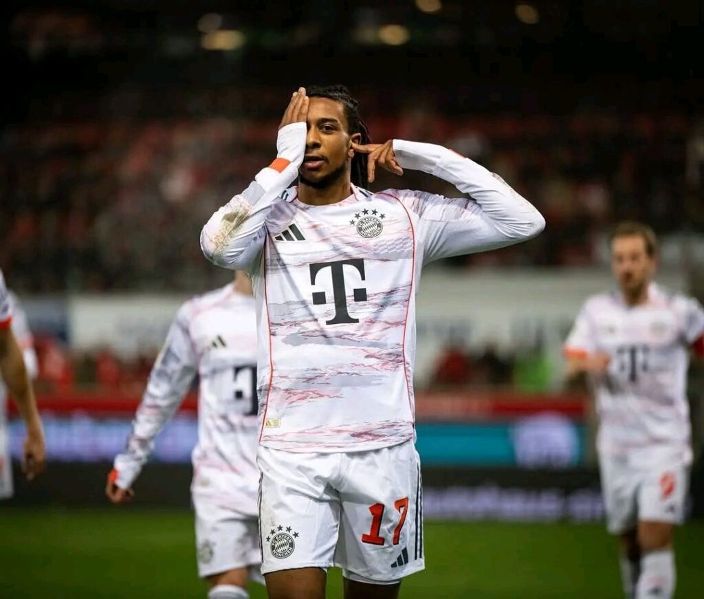 17668475993035204510752198412158-1024x871 Ballon d’Or 2026: Quem Está na Corrida pelo Maior Prémio Individual do Futebol Mundial?