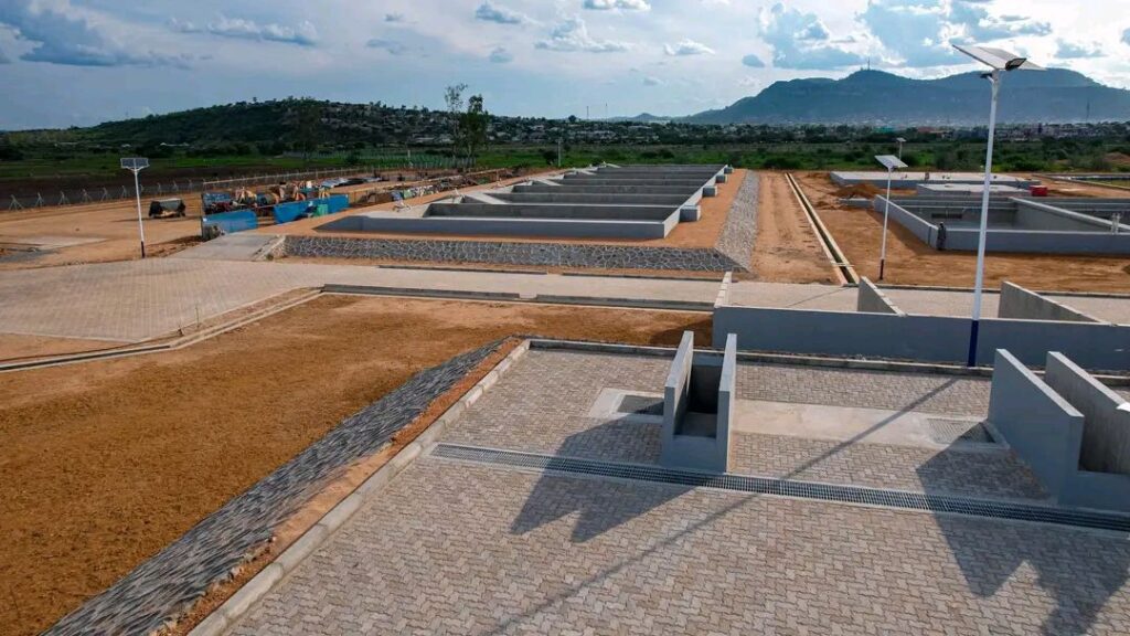 image_editor_output_image-2094767393-17652708054508993505805504505381-1024x576 Director Nacional de Água e Saneamento Destaca Avanços na Construção da Nova Estação de Tratamento de Lamas Fecais em Tete