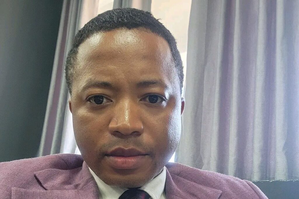 image_editor_output_image1124140823-17648756060361858096451749645402-1024x682 Clemente Carlos levanta preocupações sobre nova lei de impostos para o sector digital em Moçambique