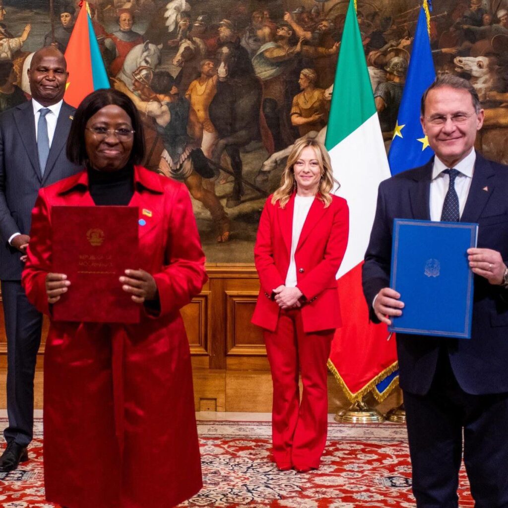 image_editor_output_image1760034886-17661294331143243812899040568777-1024x1024 O Encontro que Virou Manchete Global: Quando a Diferença de Altura Falou Mais Alto em Roma